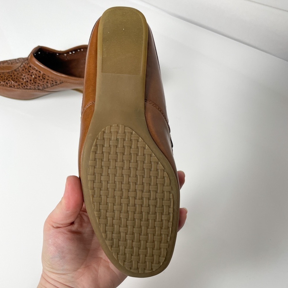 Rialto Comfort brown mule slide shoes w/ eyelet pattern | Sz. 9.5 - Picture 6 of 7